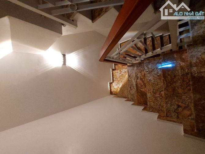 NHÀ ĐẸP 4 TẦNG,DT 5×13M, HXH HUỲNH TẤN PHÁT, QUẬN 7,Chỉ 7.2 TỶ
