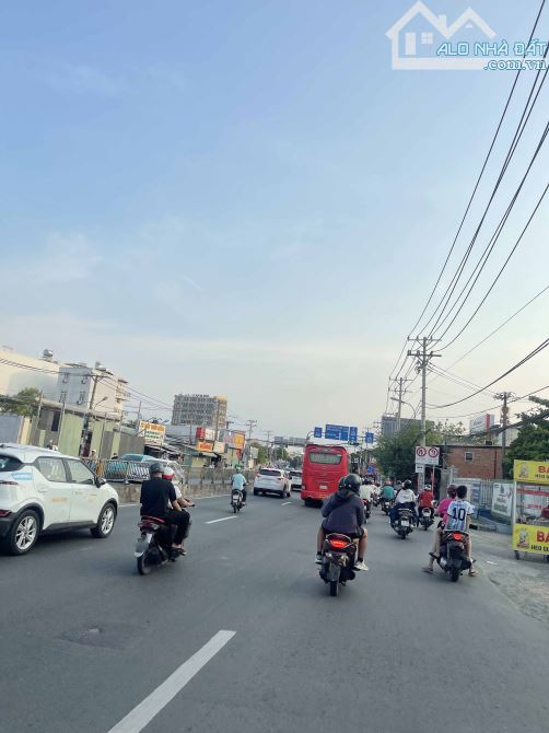 Cần Bán Gấp Nhà gần Vạn Phúc City, Rẻ Hơn TT 15%, Hẻm 8m, 79m² Vuông Vức, Giá Ngộp Chỉ 6