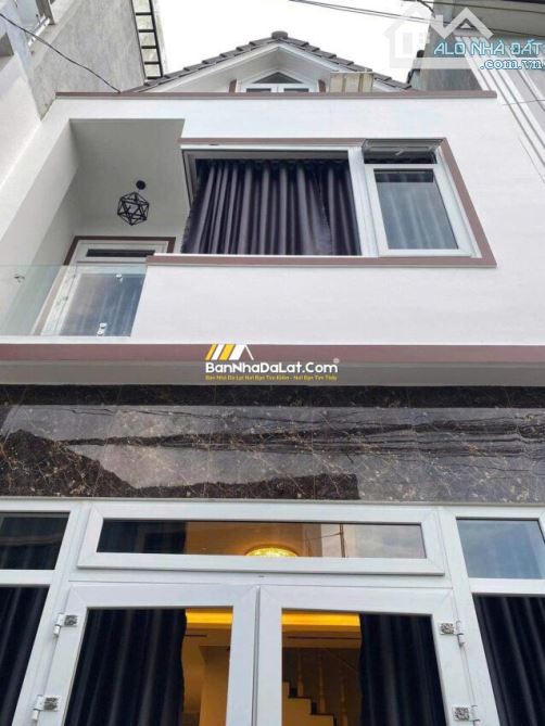 🏡NHÀ PHỐ 3 TẦNG ĐƯỜNG NHỰA Ô TÔ, KQH CHỈNH CHU CÁCH CHỢ ĐÊM CHỈ 1km, ĐƯỜNG HOÀNG DIỆU, P5