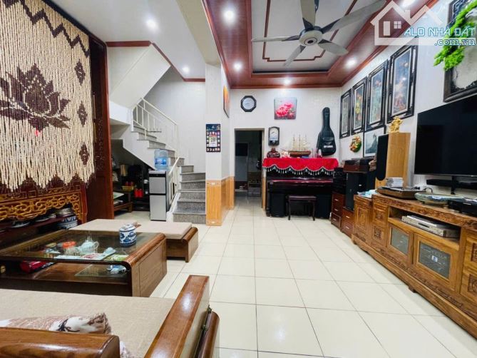 Bán Nhà Trung Văn Hàng Xóm Việt Kiều Châu Âu, Oto Tránh, 13 Tỷ 5