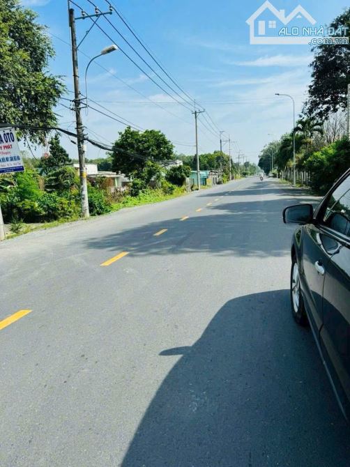 2180m2 đất thổ + vườn mặt tiền Nguyễn Văn Khạ, xã Phú Hòa Đông giá 17 tỷ