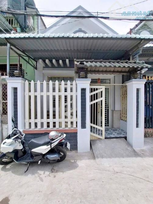 Bán Nhà Mỹ Hòa 3-Tân Xuân-Hóc Môn còn thơm mùi sơn giá 830 triệu