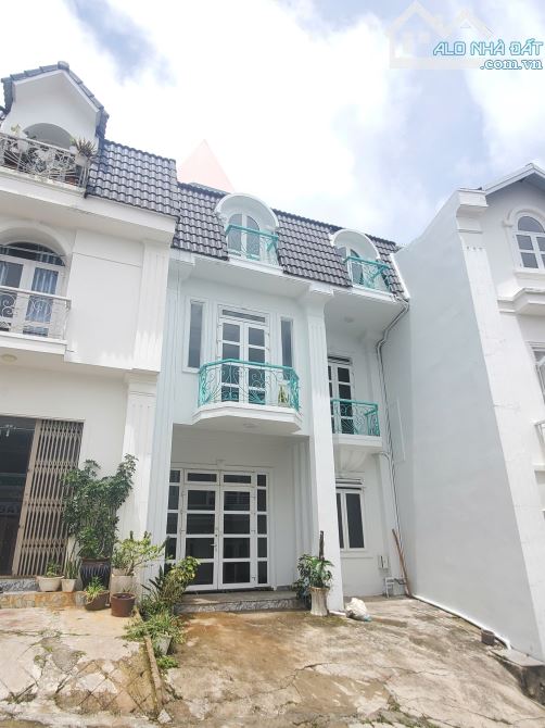 Nhà phố Hẻm Nguyễn Trung Trực, Phường 4