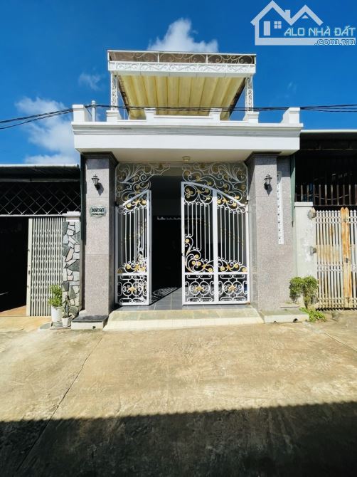 🔥🔥Nhà mê siêu đẳng cấp hẻm Trường Chinh - Tra LG Bá - PleiKu - Gia Lai.