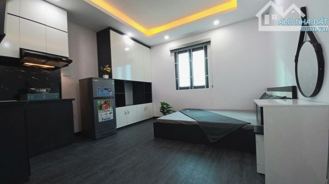 Mặt ngõ oto tránh 55m2 x 6T thang máy lô góc, Hồ Tùng Mậu, Cầu Diễn, Nam Từ Liêm giá 15 tỷ