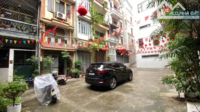 Bán nhà Xuân Đỉnh, 40m2 4 tầng dân xây, Ô tô đỗ cửa, trước nhà sân chơi giá 7,8 tỷ