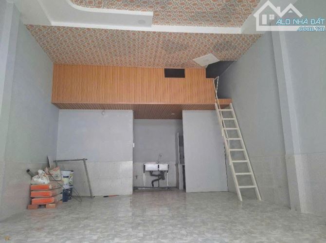 CẦN BÁN GẤP NHÀ C4 NGAY NGÃ TƯ CHỢ CẦU ĐI BỘ QUA GÒ VẤP CHỈNH NHỈNH 4T