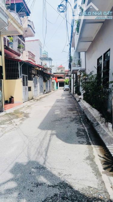 Bán đất 80m đường 4m thông gần ủy ban phướng Sở Dầu chỉ 2,x tỷ.