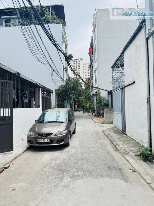 Hiếm. Bán Nhà Bát Khối 6 Tầng Thang Máy, Ô Tô Đỗ Cửa, Vào Nhà, Gần Cầu Vĩnh Tuy Giá 7.x Tỷ