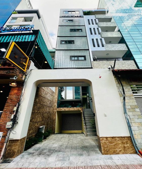 Sản phẩm duy nhất MT kinh doanh Nguyễn Chí Thanh, Quận 10, DT:5x16m, Hầm 5 Tầng, Giá:30 tỷ
