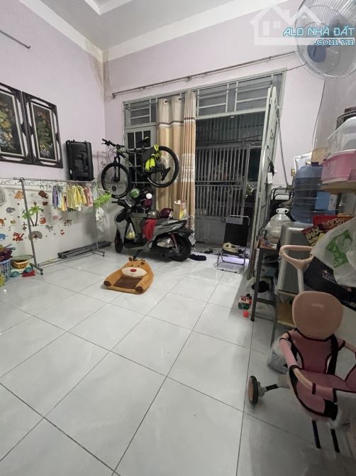 Bán gấp nhà 42m2.2 tầng. Lê trọng Tấn . Tây Thạnh. Tân Phú