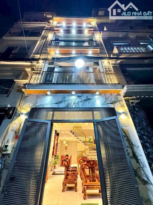 Bán Nhà Hẻm Xe Hơi Gò Vấp- 56m2-(Nở Hậu) - 4 Tầng-4PN-Giá 8.1 Tỷ
