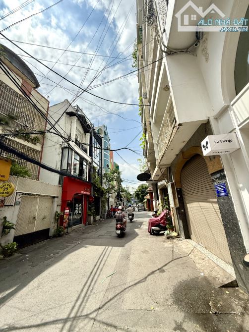 Bán nhà mặt tiền hẻm xe hơi Lê Văn Sỹ, P.12, Quận 3 (DT:4,45x16m, hậu 10m, cn110m2) 18Tỷ