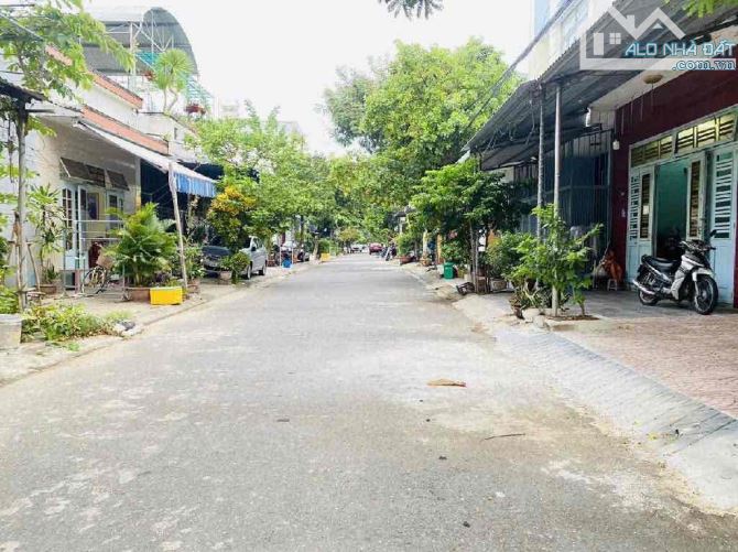 BÁN ĐẤT TẶNG NHÀ C4_ĐƯỜNG LƯƠNG KHÁNH THIỆN_HÒA MINH_DT 70M2_NGANG 5M_CHỈ 4,2 TỶ