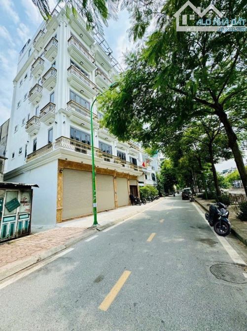 Bán đất mặt phố mới Trần Đại Nghĩa! Tặng nhà C4, siêu phẩm đầu tư F0, 110m2 19.5 tỷ