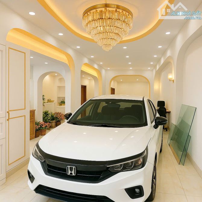 Bán nhà 5 Tầng, hẻm Ô tô ngủ nhà, ngay mặt tiền Lê Văn Sỹ, QUẬN 3, DT 6.2 x 12 m, 19.8 tỷ
