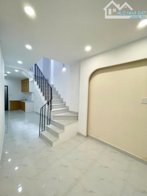 Hưng Phú, nhà nhỏ mới đẹp nhiều công năng, 2 tầng xây kiên cố, sổ hồng riêng, trung tâm Q8