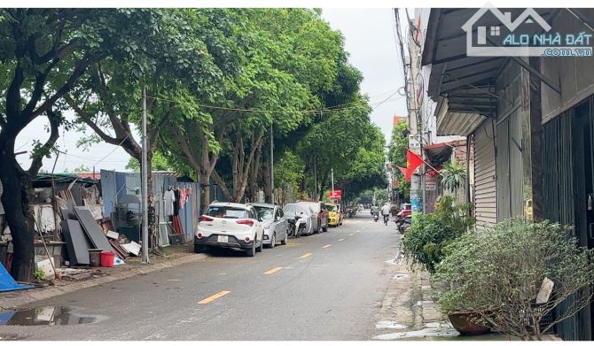 ĐÔNG NGẠC, 62M, MT 5.2M, 7.6 TỶ, 2 MẶT NGÕ Ô TÔ, RA PHỐ 20M.