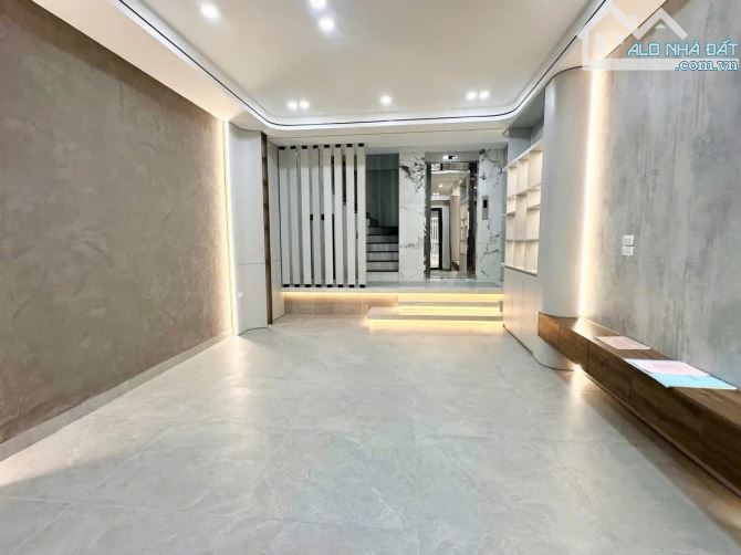 Cần bán nhà Mới 6T Thang máy Phố Trạm, Long Biên, 53m2, mặt tiền 4m, Chỉ 11 tỷ