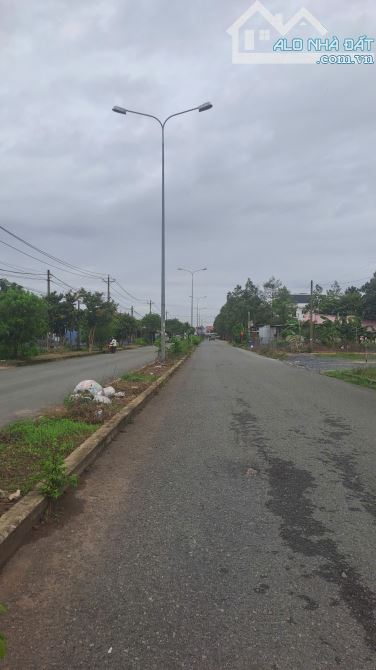 SIÊU PHẨM ĐẤT 3 MẶT TIỀN – 2500M² – FULL HỒNG – NGAY KCN LỘC AN – BÌNH SƠN