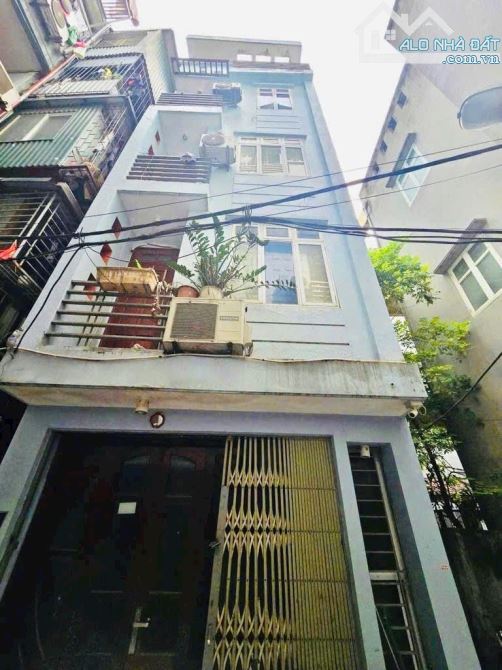 CẦU GIẤY 30 M2/ 5TẦNG/ MT 4,1 M / 6,9 TỶ