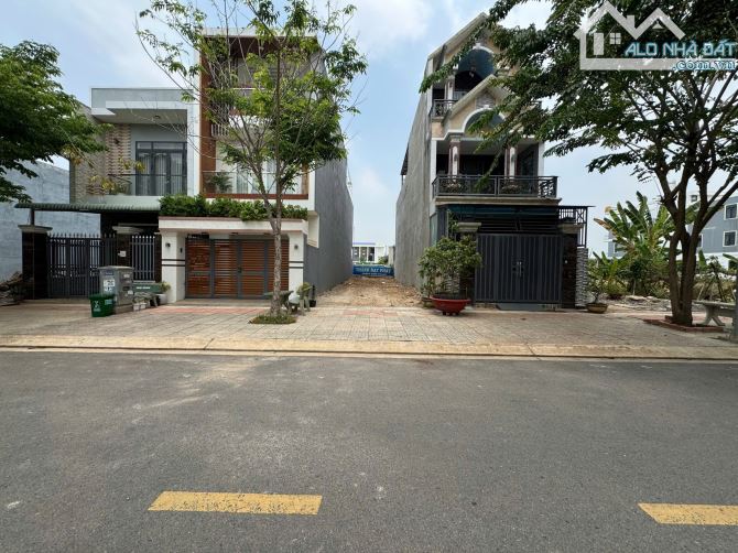 BÁN GẤP LÔ ĐẤT ĐẸP TRONG KHU TÁI ĐỊNH CƯ LỘC AN – BÌNH SƠN