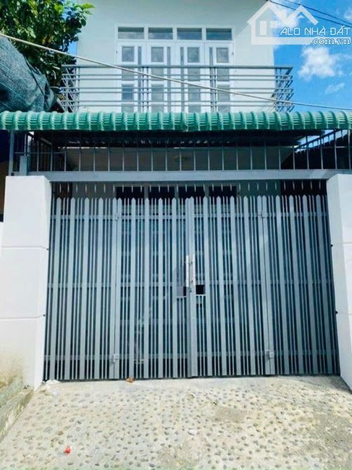 NHÀ KIÊNG CỐ VĨNH THẠNH GIÁ RẺ CÒN MỚI NGAY ĐÈN XANH ĐỔ, GẦN CHỢ, TRƯƠNG HỌC, SẴN SỔ