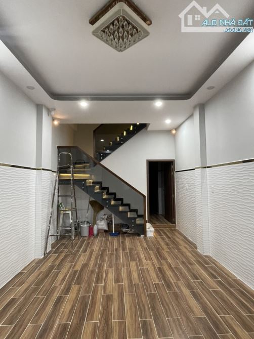Bán CHDV đường hòa bình Phường 5 Quận 11 DT 4m x 16m 4 Tầng chỉ 8.7 Tỷ
