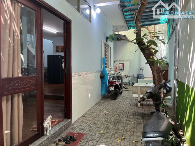 Nhà 109 m2 có sân vườn hiếm có tại dương quảng hàm gò vấp