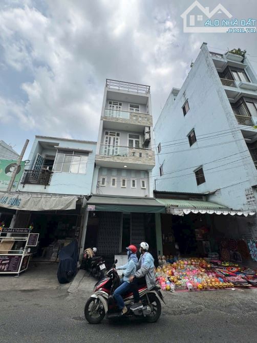Bán đất 200m2 tại Đường 11, Bùi Thị Xuân, Quy Nhơn, Bình Định, giá cực chất 5,8 tỷ