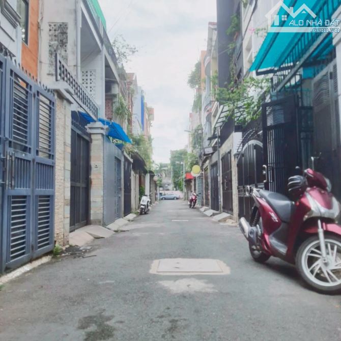 NHÀ HẺM XE HƠI TRƯỜNG CHINH-TÂN BÌNH-GA METRO – 70M2 – CHO THUÊ 14TR/THÁNG – GIÁ 10.5 TỶ