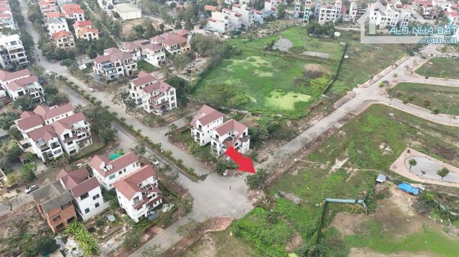 Bán đất biệt thự phúc ninh đã có sổ đỏ DT 180m, MT 9m, Hướng TB, Giá 14,6  tỷ