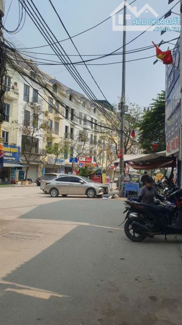 BÁN ĐẤT YÊN NGHĨA, DIỆN TÍCH 50M2, CẠNH ĐÔ NGHĨA, MẶT ĐƯỜNG Ô TÔ TRÁNH, CHỦ NHIỆT BÁN, GIÁ