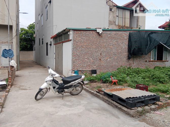 HẢI BỐI - HƠN 4 TỶ - Ô TÔ VÀO ĐẤT - GẦN TRỤC CHÍNH KINH DOANH - TRƯỜNG HỌC