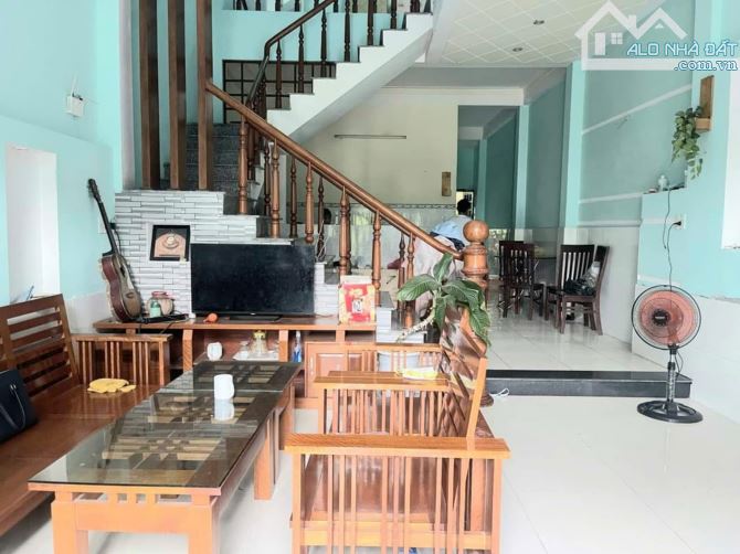 🔥[BÁN GẤP] nhà 3 tầng Kiệt Oto gần Cao Đẳng Thương Mại – DT 86m2, VÀO Ở NGAY, chỉ 3 tỷx