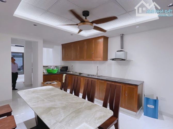 HÀNG HIẾM : HÀO NAM-ĐỐNG ĐA-NHÀ DÂN XÂY-DT 69M2-MT VIP 5.3M-GIÁ 15.58 TỶ