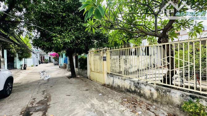 Nhà Đất Hẻm Lê Hồng Phong / Gần Đường Số 22 và Thích Quảng Đức cách chỉ 100m