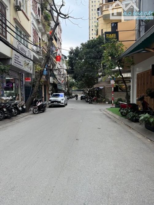Cực Hiếm Định Công -Quận Hoàng Mai  DT:67M2  5Tang 4PN Mt rộng Giá 10x Ty  Nhà Dân Xây Thi