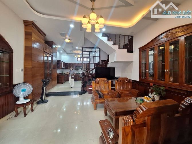 Hẻm Xe Hơi 6m - Đỗ Xuân Hợp - Phước Long B - Quận 9 - Nhà 3 Tầng - 60m2