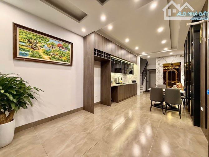 Trần Khát Chân- Nhà mới- Thang máy- Full nội thất- Ngõ rộng- Gần phố- Gần ô tô- 36m2- 6T