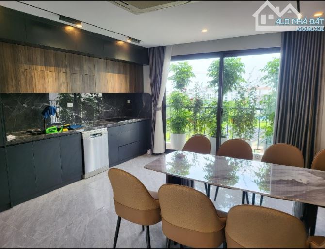 13.x tỷ/ 42 m2 /7  tầng/ 4.8 M tiền / Gara Ô tô/ 1 Nhà Ra phố - 10