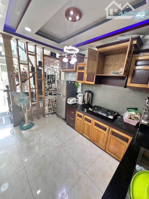 Nhà bán, 4m x 14m, đường 10m, 4 tầng  Thạnh xuân 22, giá 5.5 tỷ - 10