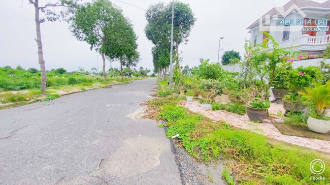 Cho thuê đất 100 m2 góc 2 mặt tiền KDC Thiên Lộc 3,5 triệu - 10