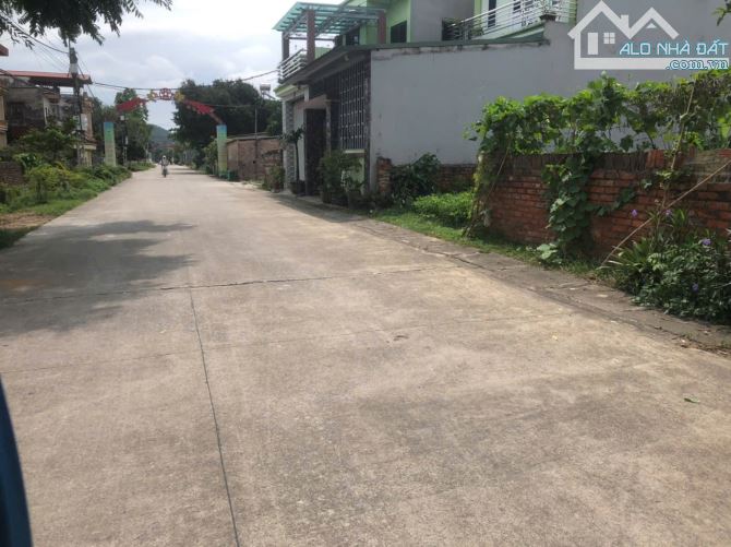 ĐẤT ĐẸP TRỤC KINH DOANH QUẢNG HỘI QUANG TIẾN SÓC SƠN DIỆN TÍCH 75M2 TÀI CHÍNH 4 TỶ - 1