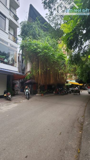 SIÊU PHẨM MẶT HỒ VĂN CHƯƠNG ĐỐNG ĐA - 55m X5 TẦNG - MẶT TIỀN 9m - GIÁ: 19 TỶ KINH DOANH - 1