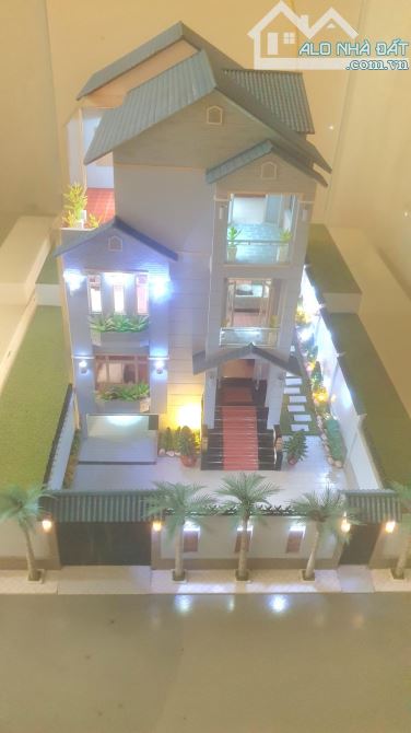 Biệt thự 4 tầng, 11m x 25m, hẻm xe tải, gần mặt tiền Dương Quảng Hàm, phường 5, Gò Vấp - 1