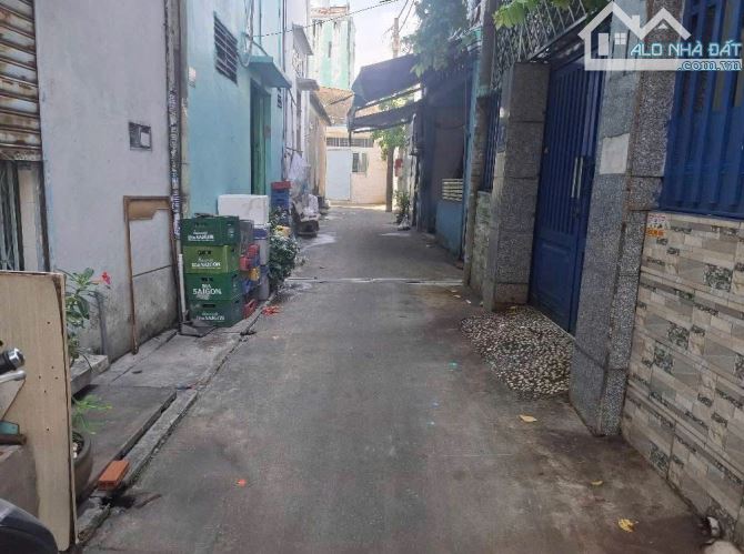 CẦN BÁN GẤP NHÀ C4 NGAY NGÃ TƯ CHỢ CẦU ĐI BỘ QUA GÒ VẤP CHỈNH NHỈNH 4T - 1