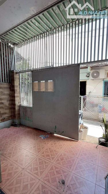 Bán gấp nhà 60m2. Trần Thị Trọng( Cống lỡ). P15. Tân Bình - 1