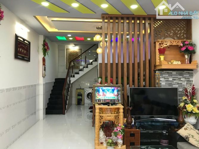 Nhà mới đẹp rộng thoáng sáng, 44m2 xây kiên cố BTCT, ngang rộng 4m, P15, Q8, SHR - 1