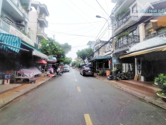 PHƯỚC BÌNH- Q9 - NHÀ 2 MT KINH DOANH SẦM UẤT - 4 TẦNG VỪA Ở VÀ CHO THUÊ DÒNG TIỀN 30TR/T - 1